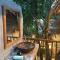 Thap Pala Cottage