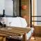 Host Wise - Amazing Comfy Flat with Balcony - Matosinhos