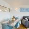 Host Wise - Amazing Comfy Flat with Balcony - Matosinhos
