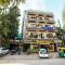 FabHotel Santoor Geeta Bhawan Square