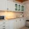 Villa Mama - Traditional Apartments in Omis, free parking