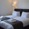 Q8 Boutique Hotel
