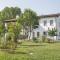 Pool & Garden Il Giardino Di Olga with free parking