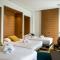 Hotel Marignan Champs-Elysées