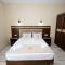 Hotel 725 B