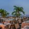 Foto: Mediterranean Beach Hotel 25/39