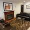 Foto: SureStay Plus Hotel by Best Western Coquitlam 5/32