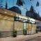 Hotel Green Glass