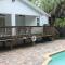 Poolhouse