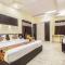 FabHotel Crown Suites - Nr Sony Signals