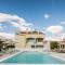 Foto: Apartments with a swimming pool Zadar - 5943