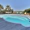 Beach Crew at Holden Beach - هولدن بيتش