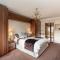 Hillhouse - Edinburgh