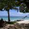 Aroa Beachside Resort
