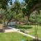 Olive Garden Holiday Home steps to Beach 2