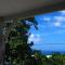 Or bleu-Bungalow volcan Soufriere-Vue sur mer - Saint-Claude