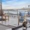 Foto: Princes Wharf 1BR Sub-Penthouse with Panoramic City & Ocean Views 3/33