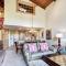 3 BR Condo at The Lodge at Vail with Pool, Hot Tub - فيل