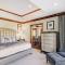 Chic 2 BRDen Ritz-Carlton Condo with Valley Views - Vail