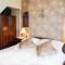 Leaded Light Guest House
