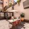 Photo DeCharme apartment with terrace in Monti (Click to enlarge)