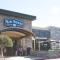 Grand Pacific Palisades Resort