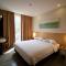 Verse Luxe Hotel Wahid Hasyim - Jakarta