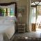 Aurora Guest Units