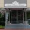 State Plaza Hotel