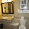 Country Inn & Suites by Radisson, Buffalo South I-90, NY