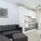 GuestHost - Fellini Family Flat