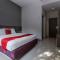 RedDoorz near Goa Sunyaragi - 井里汶