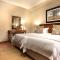 Oak Tree Lodge