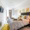 Cocoa River - two bed, two bath with allocated parking - York