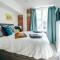 Cocoa River - two bed, two bath with allocated parking - York