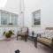 Sunny Sky Apartment