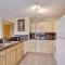 522 Watch Hill Condo
