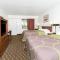 Super 8 by Wyndham Riviera Beach West Palm Beach - ريفييرا بيتش