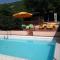 Villa Claudia indipendente con piscina ad uso esclusivo - Genga