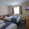 Corner House Hotel Gatwick with Holiday Parking - Horley