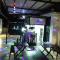 RedDoorz @ Western Highway Lodge Hotel