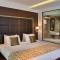 Majestic Court Sarovar Portico