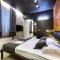 Split Industrial Design Rooms
