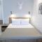 Studio Suite near Lake with Jacuzzi
