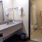 Madelia Hotel & Suites