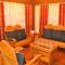 Fully AC 3BR House for 8pax near Airport and SM with 100mbps Wifi