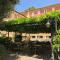 Dnb House Hotel