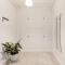 Foto: Minimal 2BD Apartment with Lycabettus view by UPSTREET 18/22