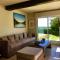 Superbe Villa Individuelle avec Piscine et Tennis privatifs