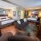Hume Hotel & Spa